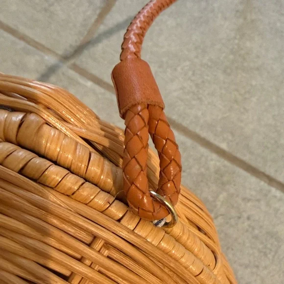 J. McLaughlin Wicker Bag - Picture 4 of 8